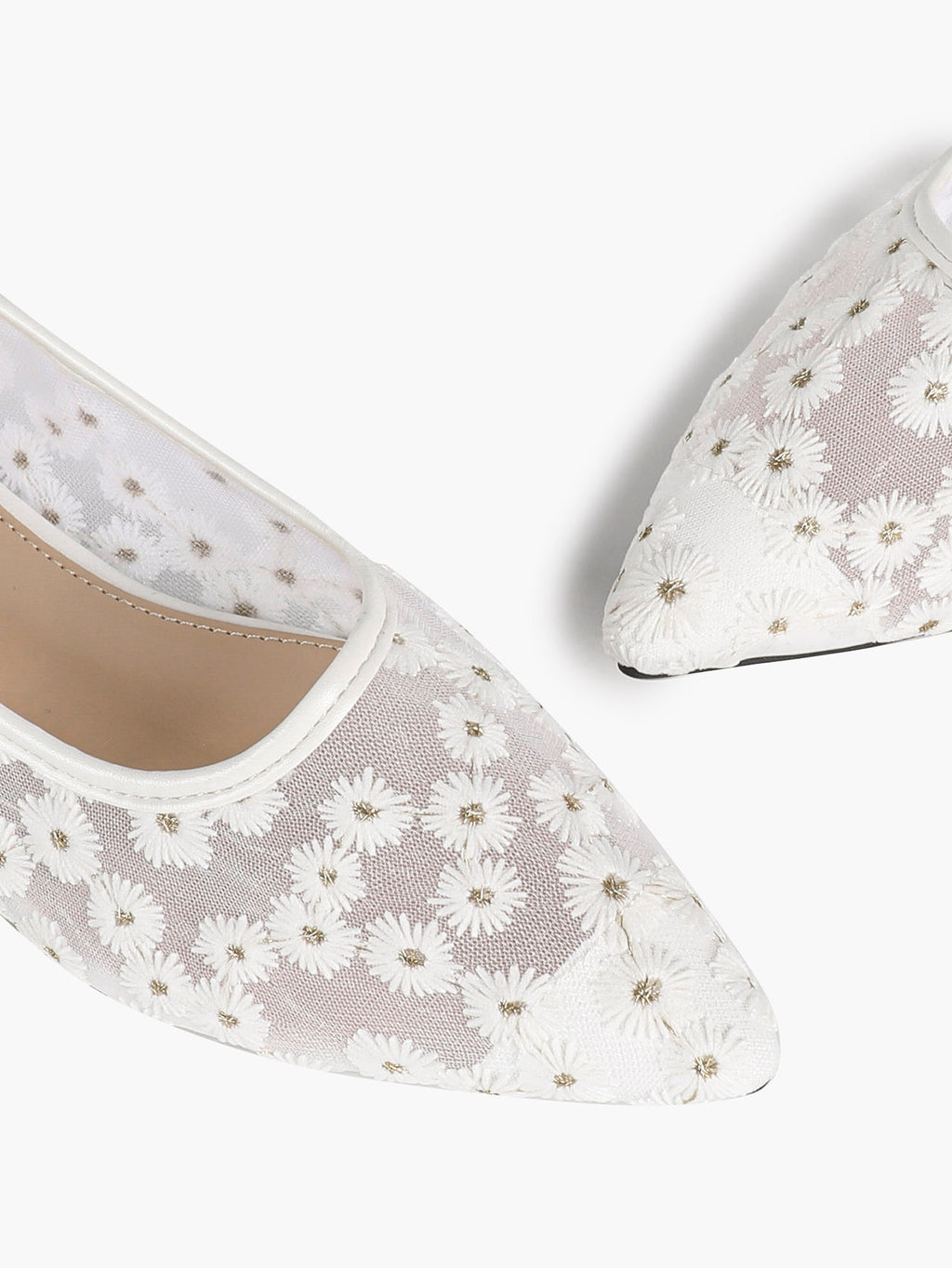 Women's Pointed Toe Daisy Embroidery Mesh Flats Slip On Elegant Summer Shoes for Bridal Casual Outfit