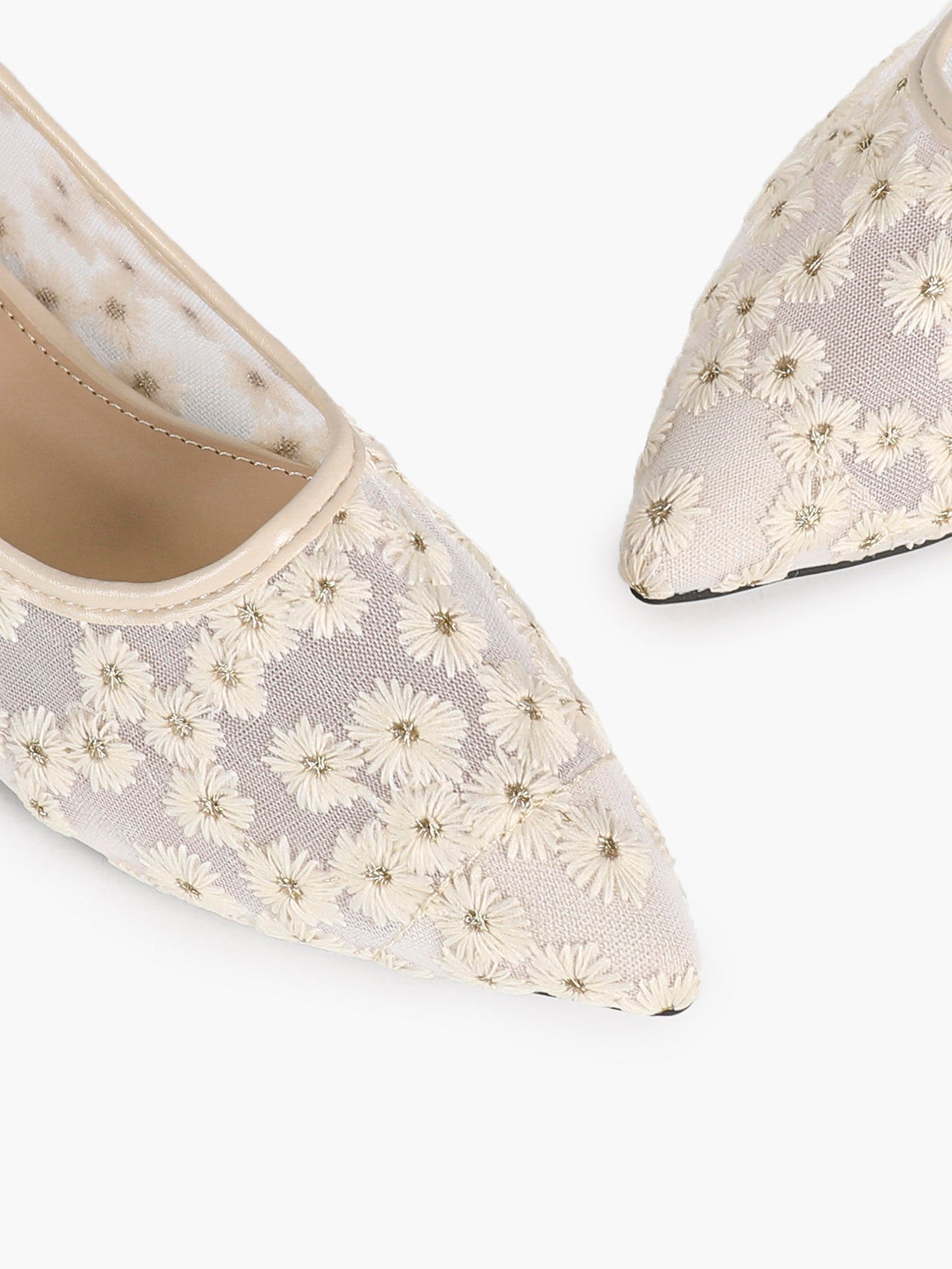 Women's Pointed Toe Daisy Embroidery Mesh Flats Slip On Elegant Summer Shoes for Bridal Casual Outfit