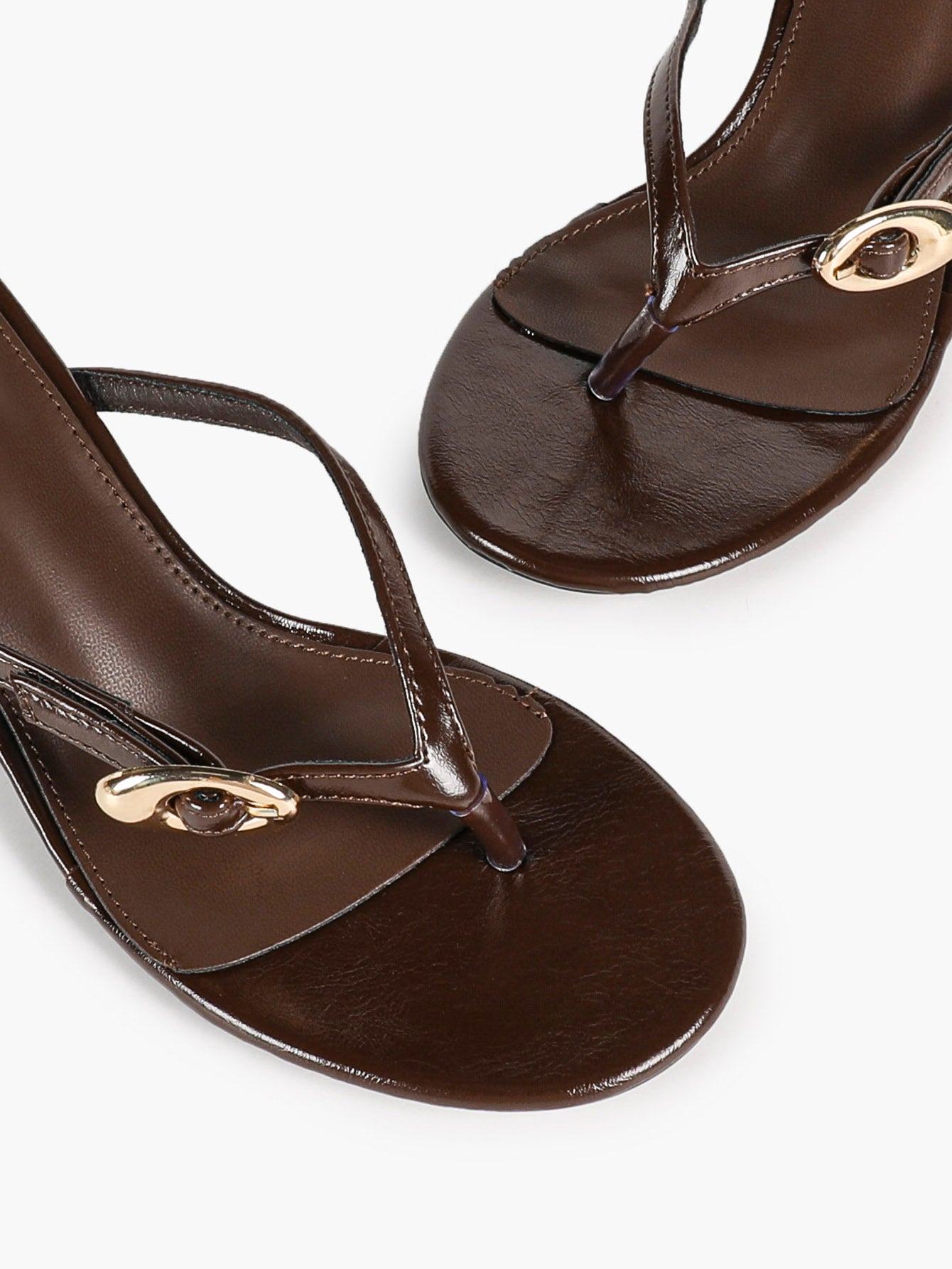 Brown Glossy Leather T-Strap Thong Mule Sandals Gold Ring Detail Kitten Heels Slip-On Soft Insole