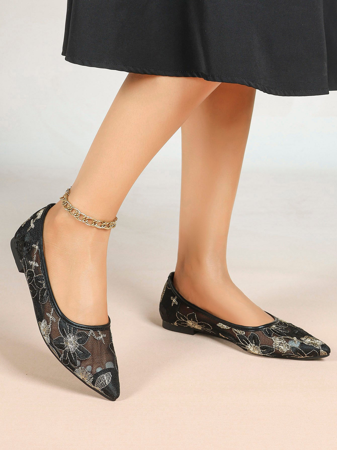 Pointed Toe Gold Thread Embroidery Mesh Ballet Flats Slip On for Bridal Daily Outfit