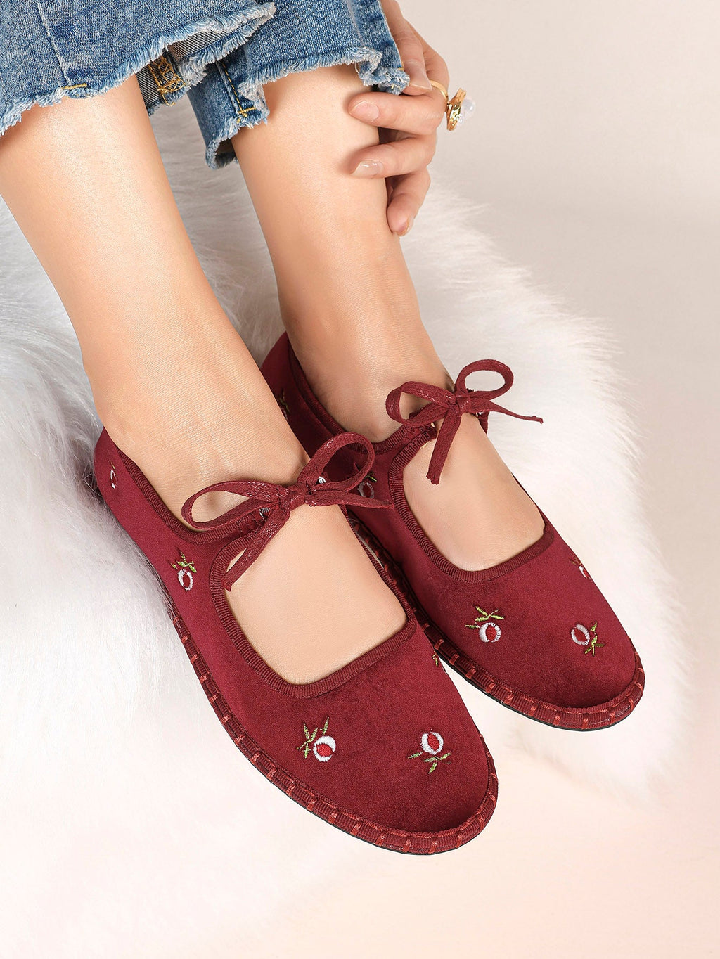 Black Velvet Flower Embroidered Mary Jane Flats Bow Tie Shoes Casual Outing Shoes ISHIFIVAN