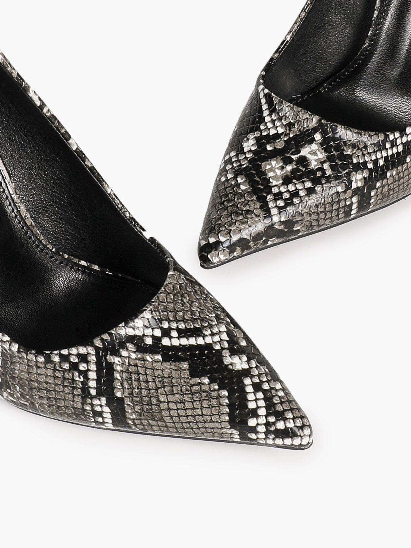 Sculpted Snake-Print Stilettos - Slimming V-Cut Pumps with a 4.13" Leg-Lengthening Heel