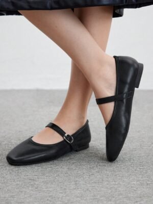classic black mary jane flats – round toe, low heel, adjustable strap, elegant everyday shoes for women