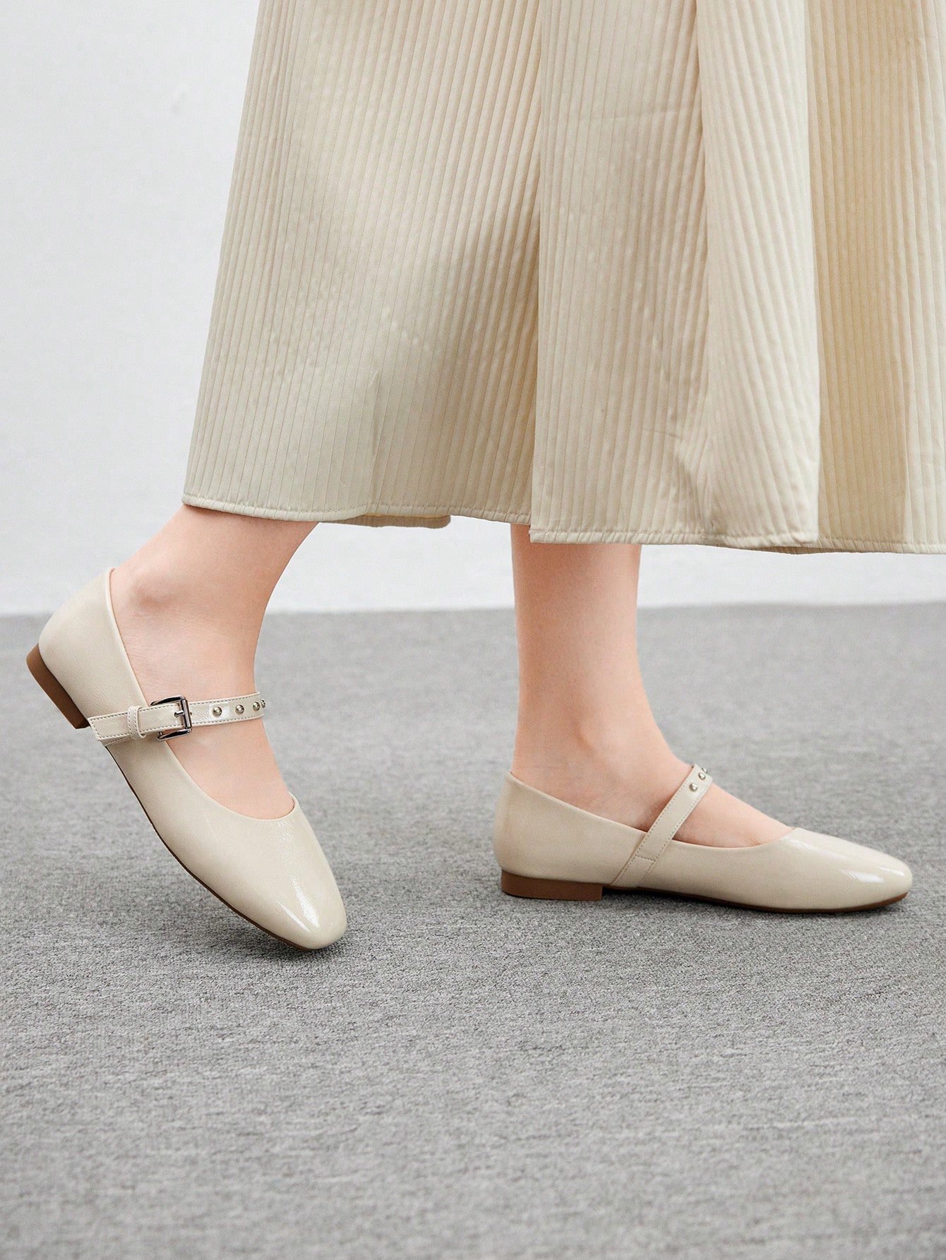 women's commuter leather buckle apricot ballet flats women's commuter leather buckle apricot ballet flats