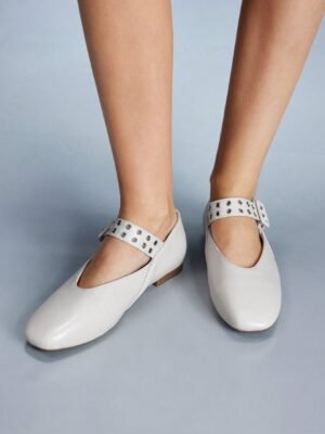 luna gloss mary jane flats – chic comfort with a modern edge
