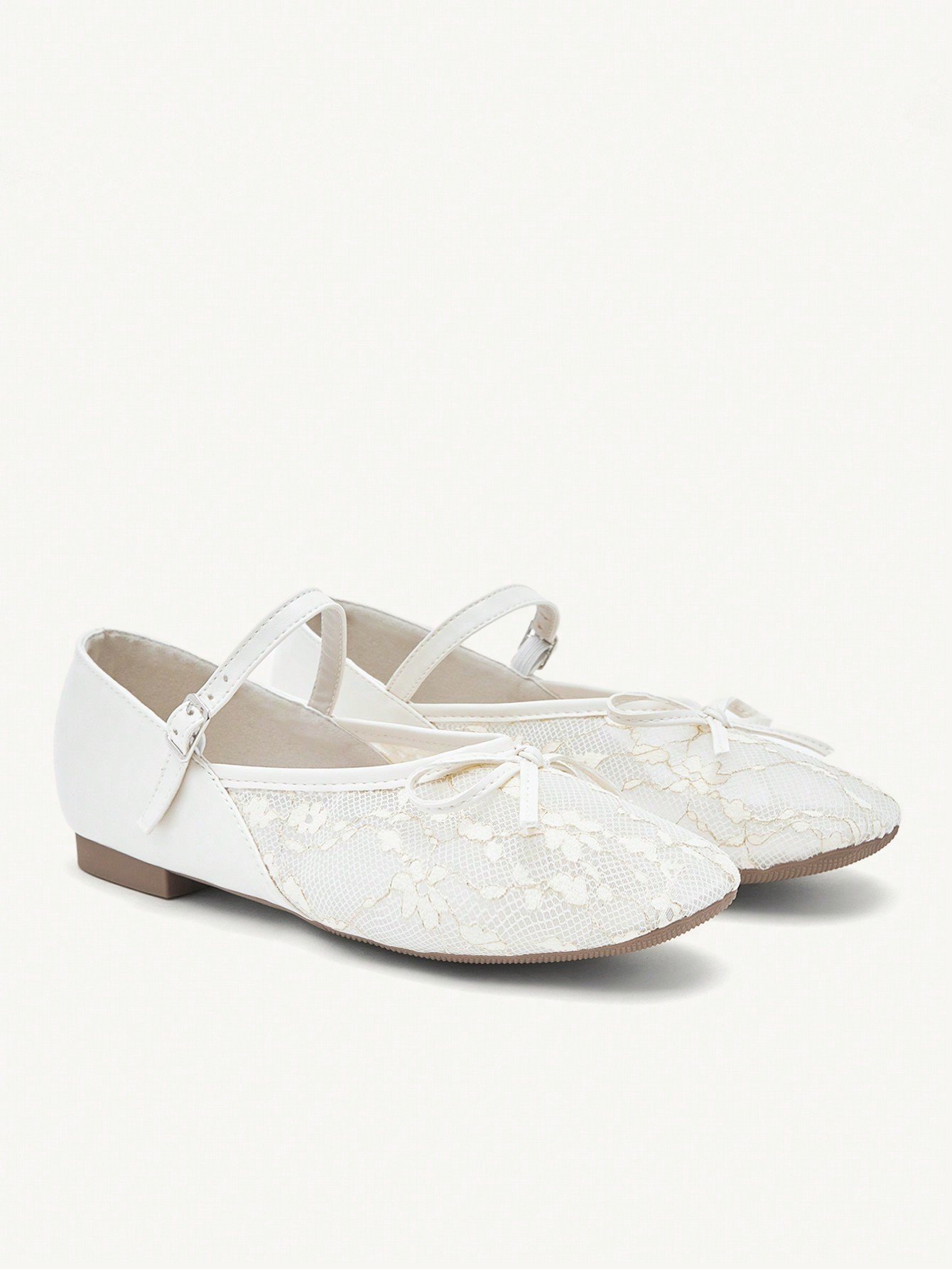girls’ white lace dress shoes with bow & buckle strap – elegant party & occasion footwear girls’ white lace dress shoes with bow & buckle strap – elegant party & occasion footwear