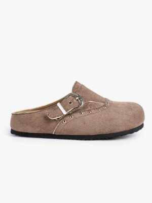 birkenstocks are comfortable khaki shoes suitable for all seasons